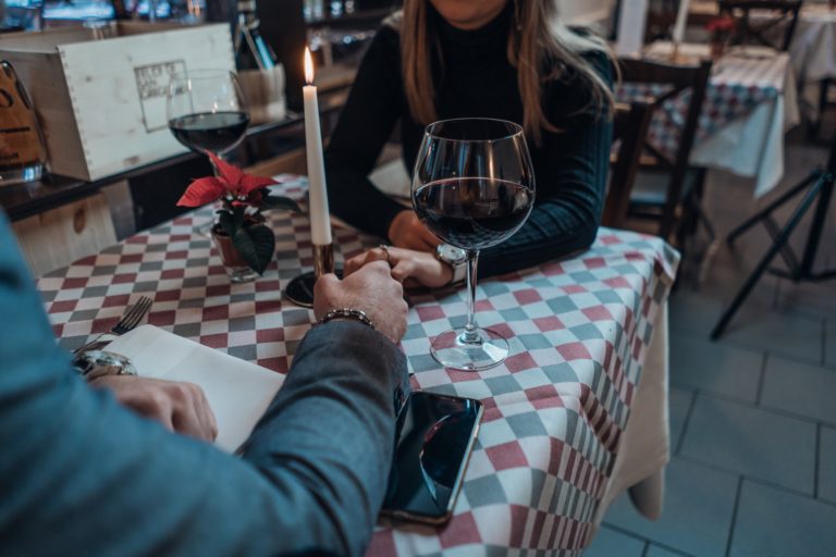 what you should know before going on a blind date